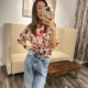 Feminin & edel: Seidenbluse in Rottönen mit Blumenprint & Knotendetail