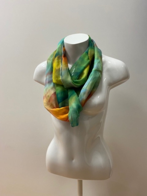 Loop-Schal aus Seide-Viskosemischung individuell und farbenfroh